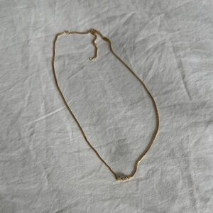 Necklace with aquamarine stone